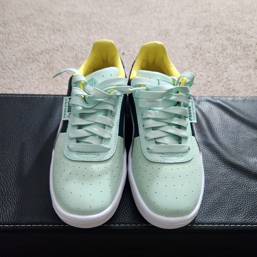 Mint green puma California women